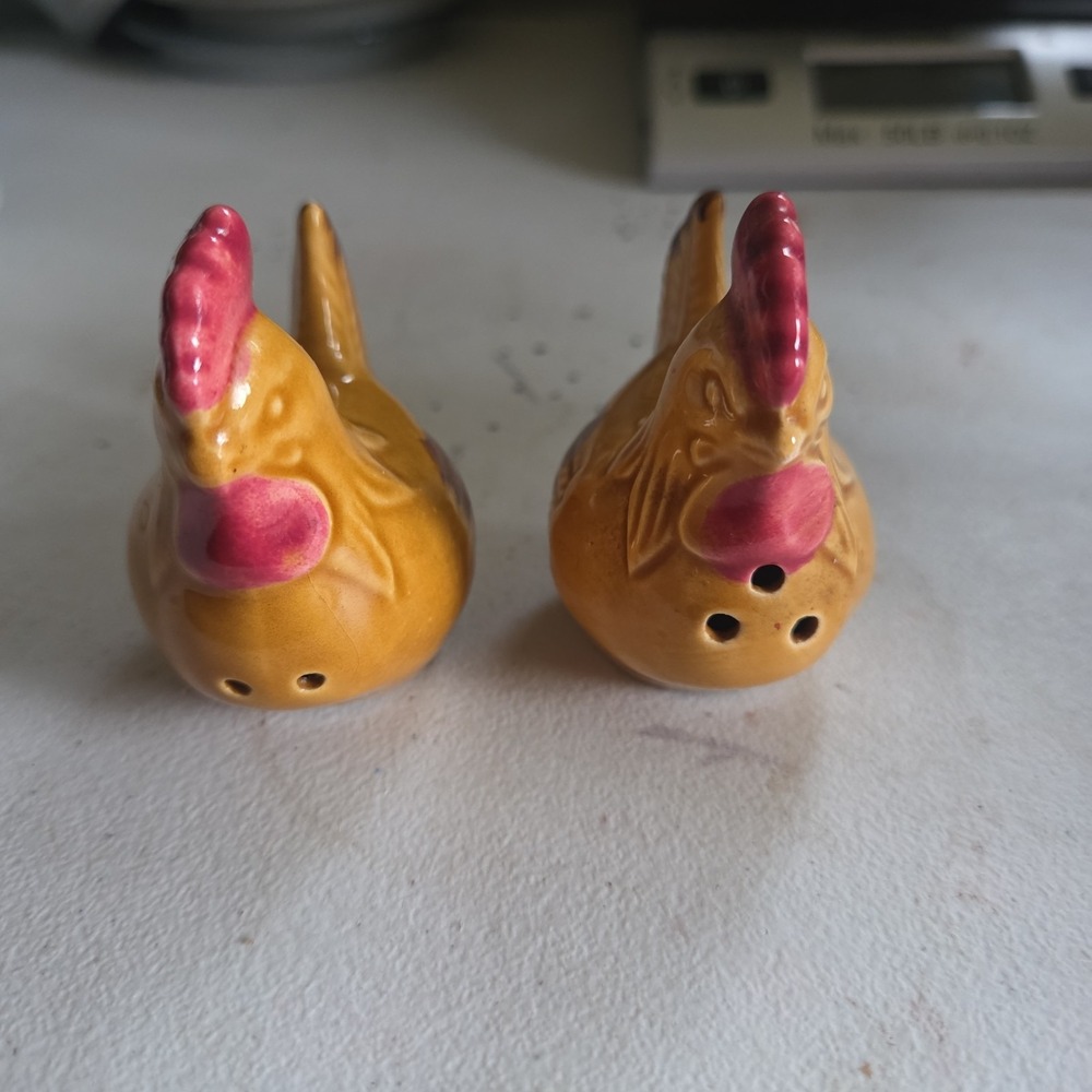 Vintage Yellow Rooster Salt & Pepper Shakers Set Made In Japan Kitchen Kitch